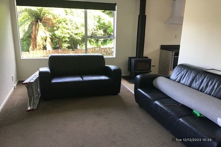 Photo of property in 3a Spruce Grove, Ranui, Porirua, 5024