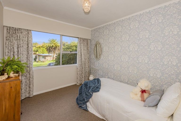 Photo of property in 15 Tait Street, Te Kamo, Whangarei, 0112