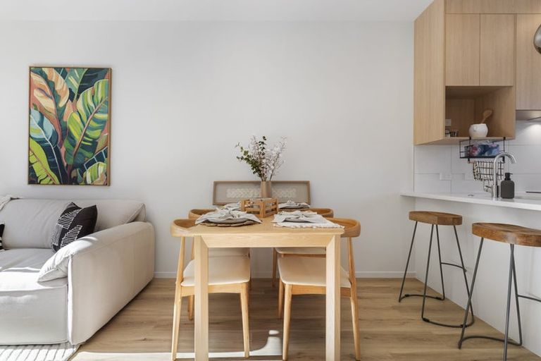 Photo of property in 13 Paetai Lane, Te Atatu Peninsula, 0610