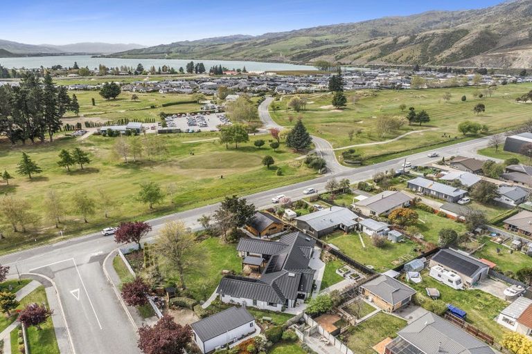 Photo of property in 60 Neplusultra Street, Cromwell, 9310