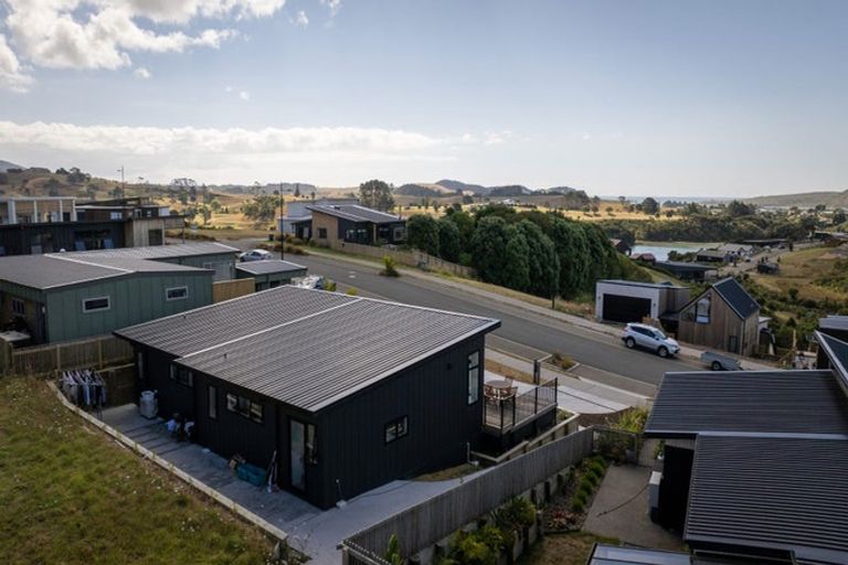 Photo of property in 89 Rangitahi Road, Raglan, 3225