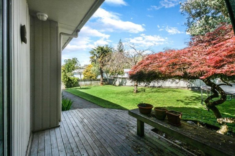 Photo of property in 4 Benbow Place, Westown, New Plymouth, 4310