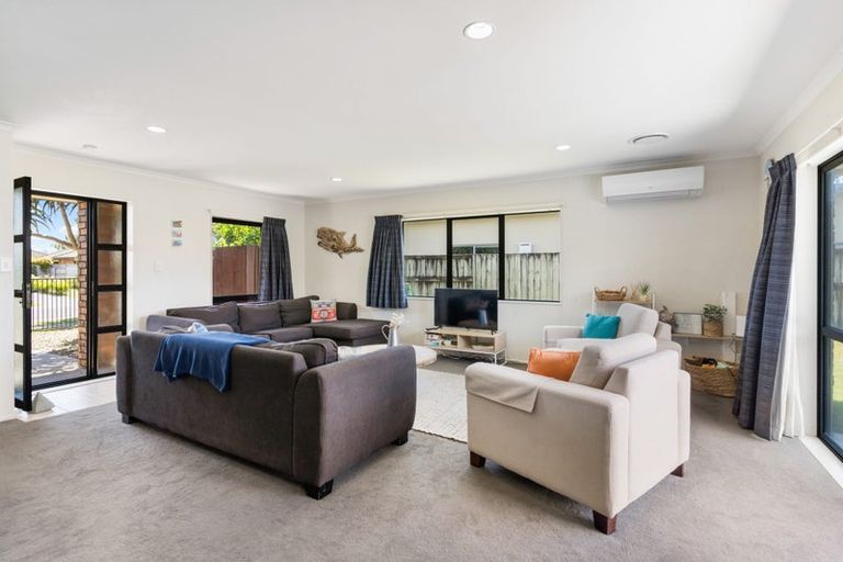 Photo of property in 11 Sarah Place, Papamoa Beach, Papamoa, 3118