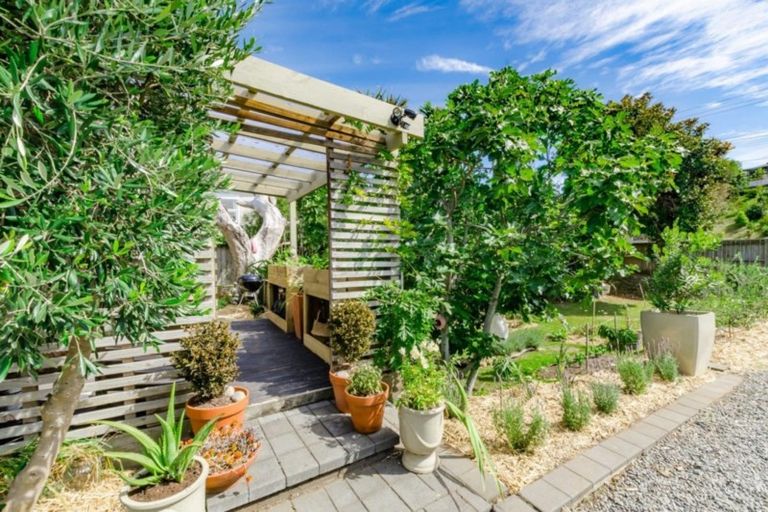 Photo of property in 27 Dale Road, Raumati South, Paraparaumu, 5032