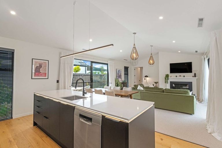 Photo of property in 11 Orchiston Way, Lincoln, 7608