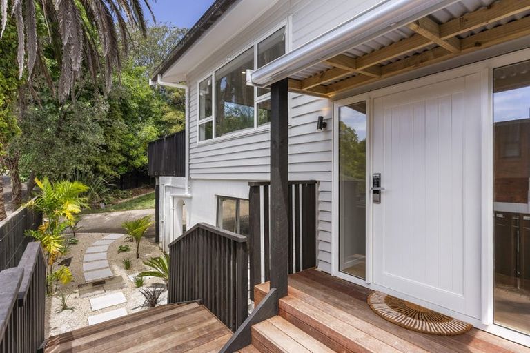 Photo of property in 1/14 Surville Place, Mairangi Bay, Auckland, 0630