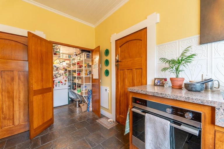 Photo of property in 18 Ure Street, South Hill, Oamaru, 9400