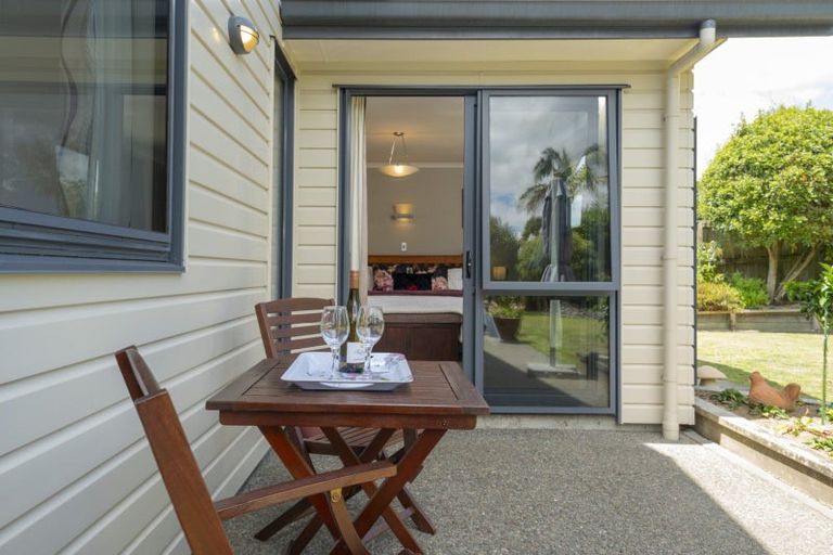 Photo of property in 104 Beaumaris Boulevard, Bethlehem, Tauranga, 3110