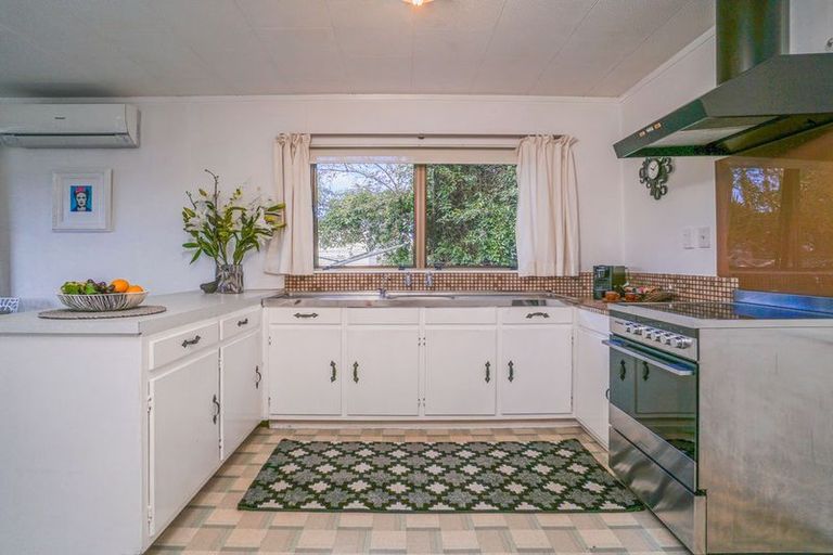 Photo of property in 2/9 Lancaster Road, Beach Haven, Auckland, 0626