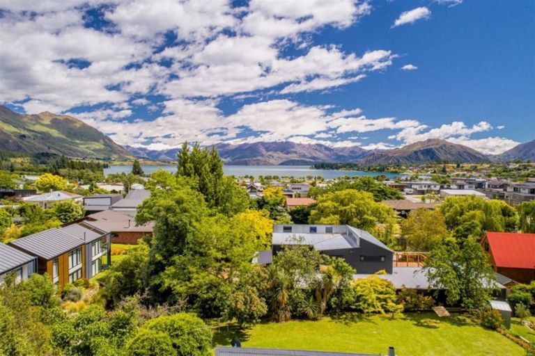 Photo of property in 83 Youghal Street, Wanaka, 9305