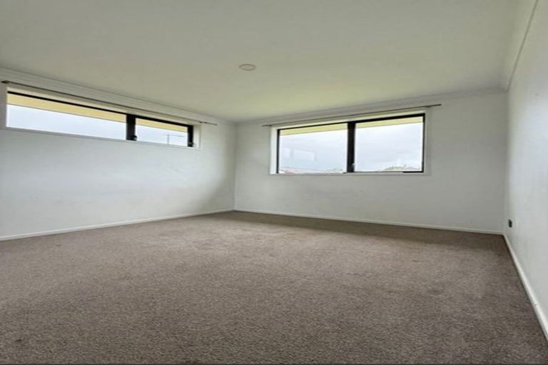 Photo of property in 11 Tauroa Drive, Tuakau, 2121