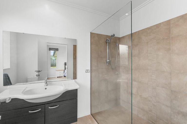 Photo of property in 65 Westpark Drive, Burnside, Christchurch, 8053