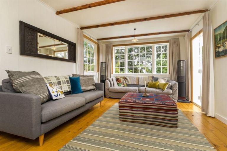 Photo of property in 354 Wairere Road, Waitakere, Henderson, 0782