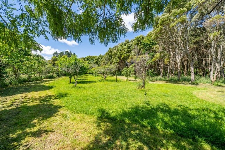 Photo of property in 1100b Coast Road, Wainuiomata Coast, Wainuiomata, 5373