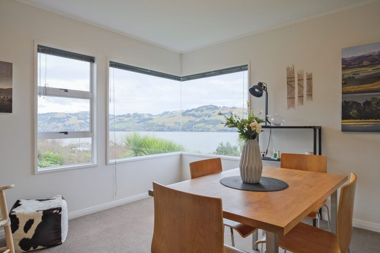 Photo of property in 22 Athol Place, Ravensbourne, Dunedin, 9022