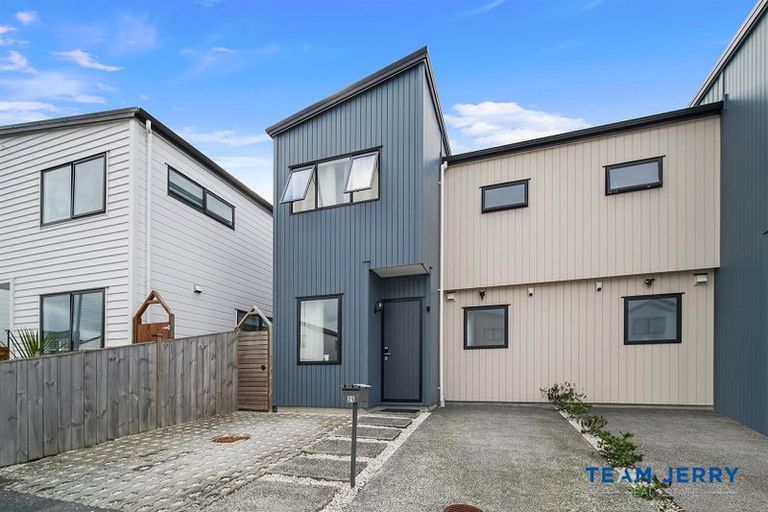 Photo of property in 35 Tumu Road, Papakura, 2110