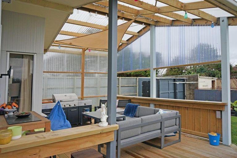 Photo of property in 61 Mauchline Street, Wallacetown, 9816