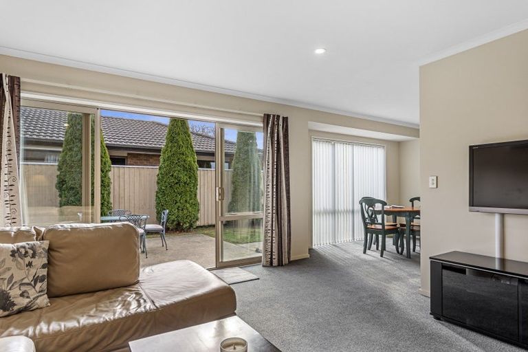 Photo of property in 3 Reeves Road, Rangiora, 7400