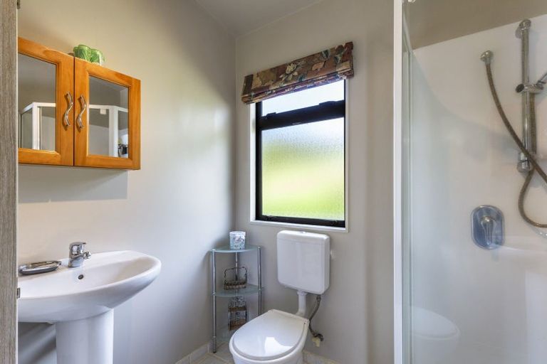 Photo of property in 18 Turangitukua Terrace, Kuratau, Turangi, 3381