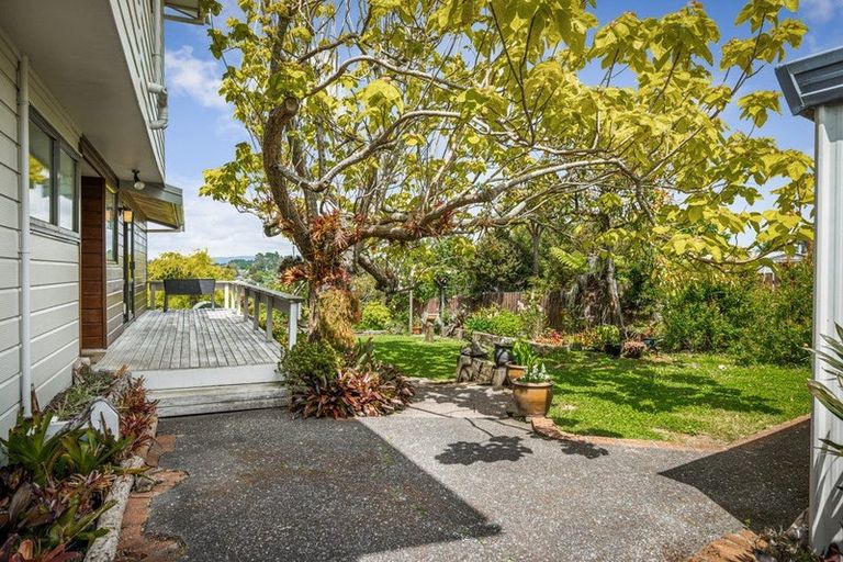 Photo of property in 143 West Harbour Drive, West Harbour, Auckland, 0618