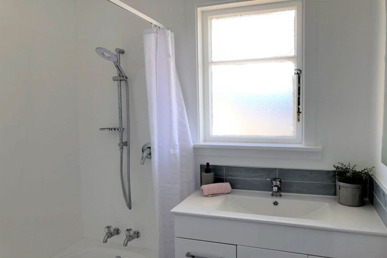 Photo of property in 9a Bamber Street, Castlecliff, Whanganui, 4501