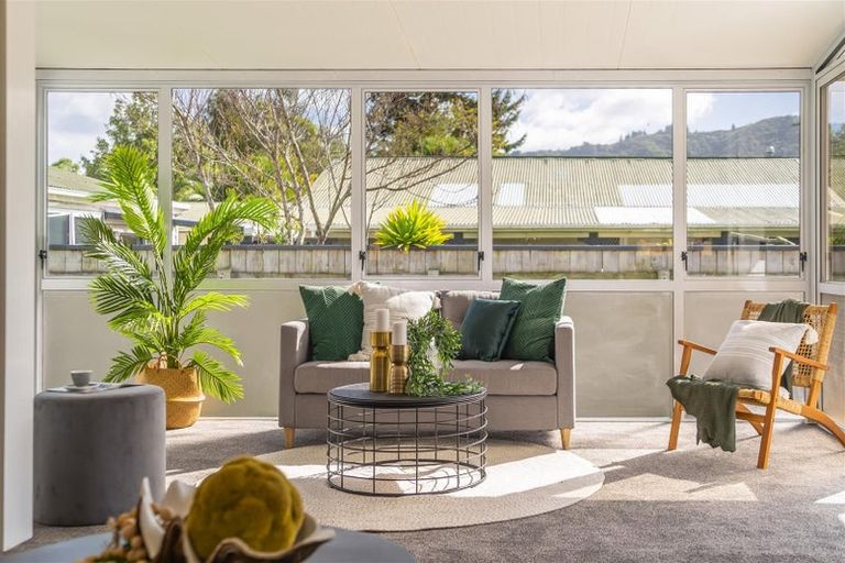 Photo of property in 5a Totara Park Road, Clouston Park, Upper Hutt, 5018