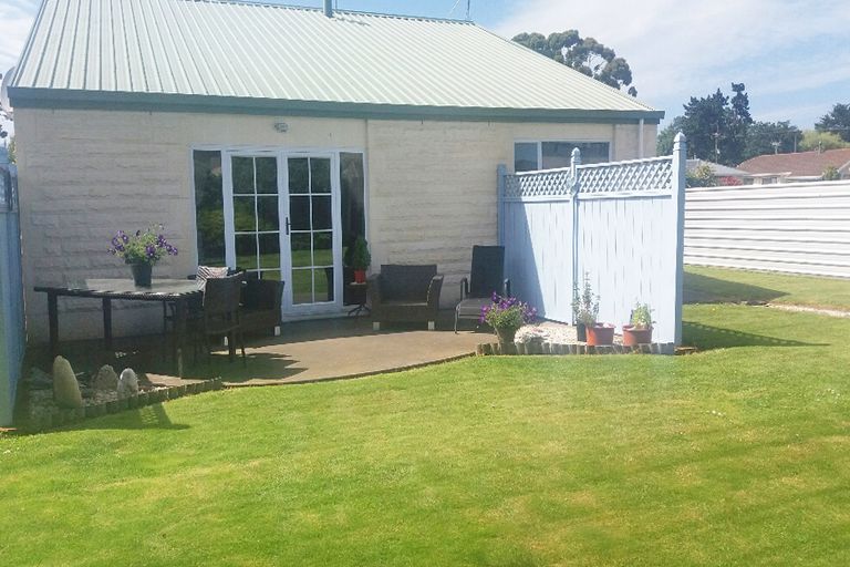 Photo of property in 17 Doon Street, Oamaru North, Oamaru, 9400