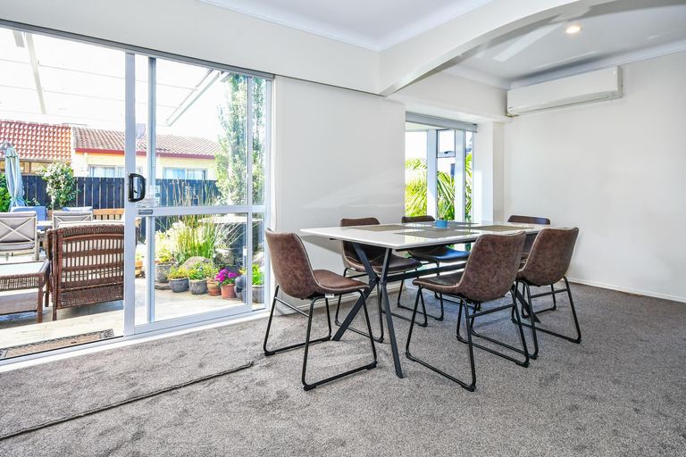 Photo of property in 6 Oakland Avenue, Papatoetoe, Auckland, 2025