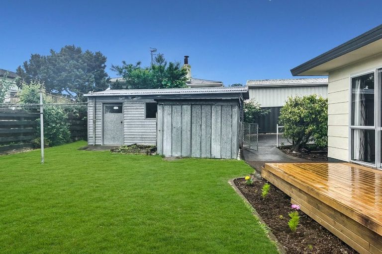 Photo of property in 4 Hinemoa Avenue, Taupo, 3330