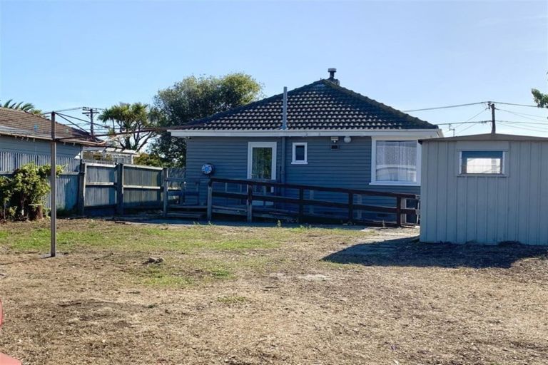 Photo of property in 17 Kearneys Road, Linwood, Christchurch, 8062