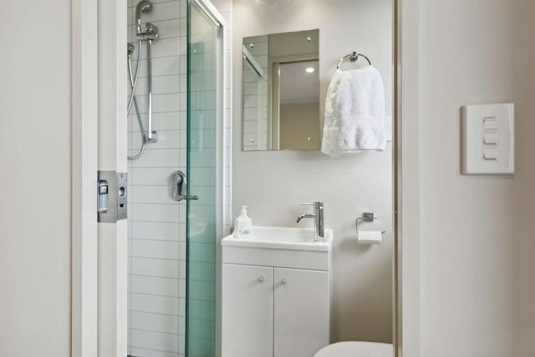 Photo of property in Onslow Heights, 17e Onslow Road, Khandallah, Wellington, 6035