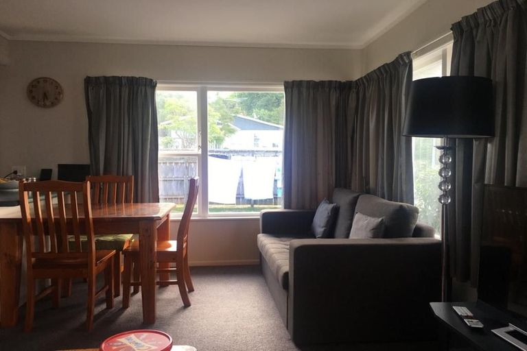 Photo of property in 60 Mcdowell Crescent, Hillcrest, Auckland, 0627