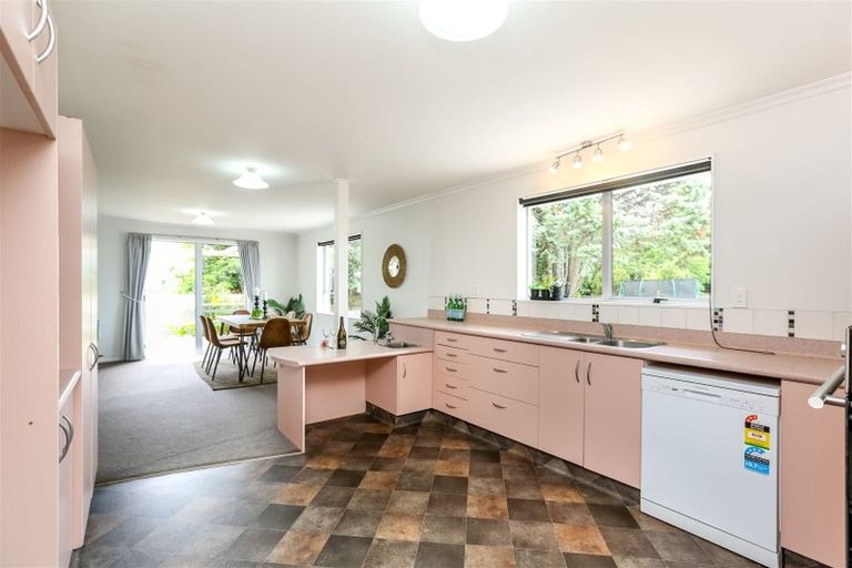 Photo of property in 4 Villa Place, Bell Block, New Plymouth, 4312