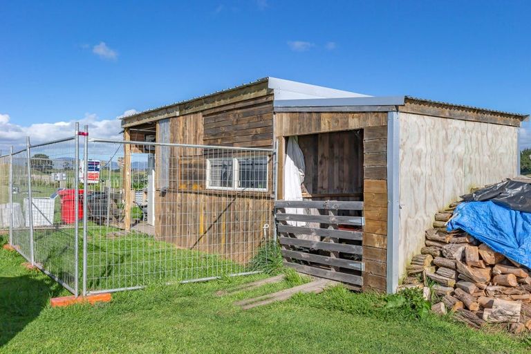 Photo of property in 128 Cummerfield Road, Foxton, 4891