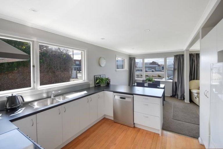 Photo of property in 92 Surrey Street, Forbury, Dunedin, 9012