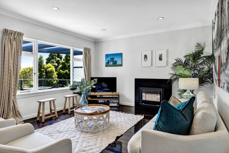 Photo of property in 290 Devon Street West, New Plymouth, 4310