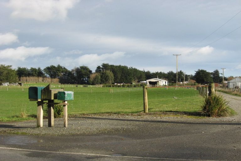 Photo of property in 27 Otatara Road, Otatara, Invercargill, 9879
