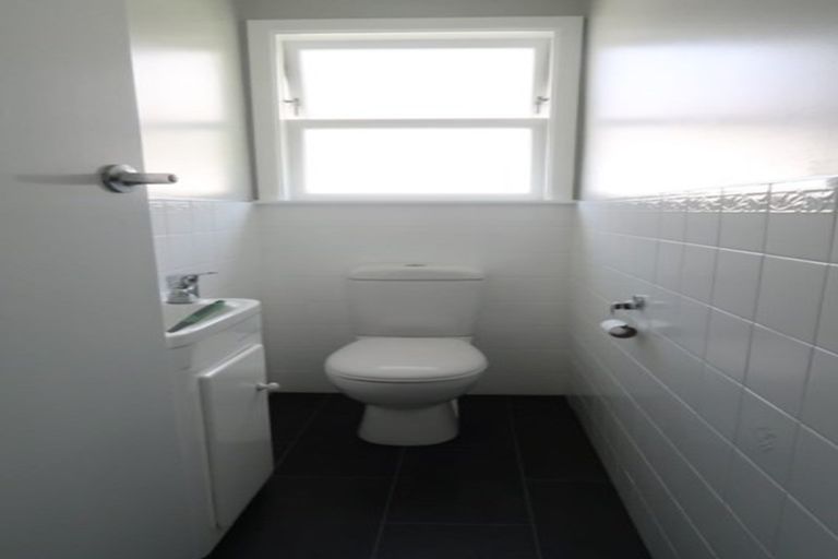 Photo of property in 78 Oriel Avenue, Tawa, Wellington, 5028