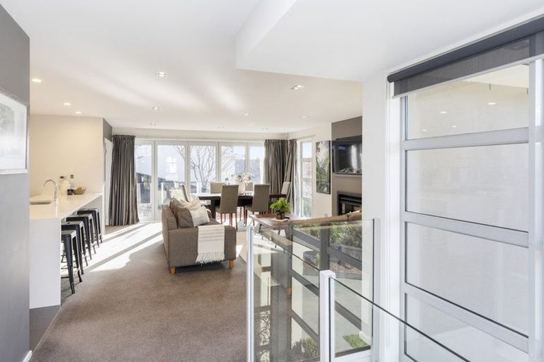 Photo of property in 20 Rushden Rise, Westmorland, Christchurch, 8025