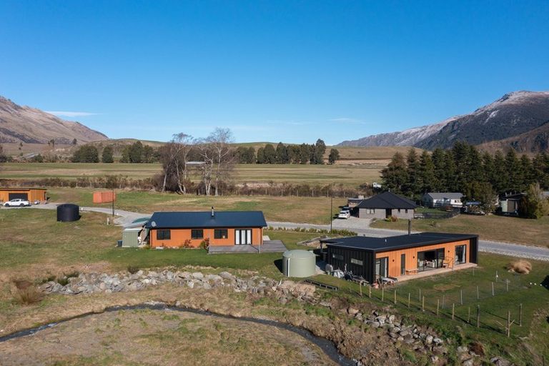 Photo of property in 11 Lakefield Close, Kingston, Athol, 9793