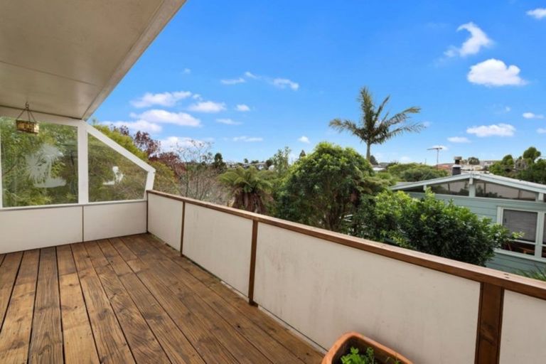 Photo of property in 11 Hall Road, Matua, Tauranga, 3110