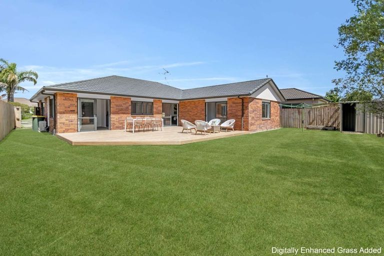 Photo of property in 11 Maccallum Court, Rototuna, Hamilton, 3210