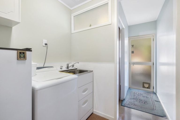 Photo of property in 19 Westholm Way, Pahurehure, Papakura, 2113