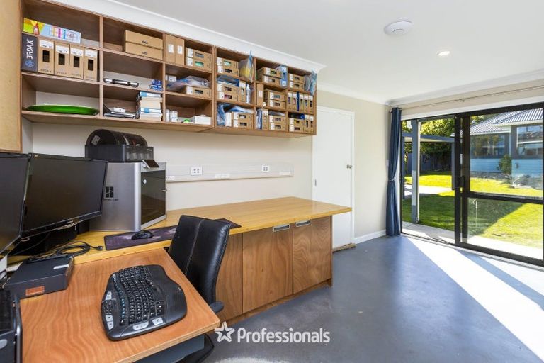 Photo of property in 45 Gillespies Road, Birchville, Upper Hutt, 5018