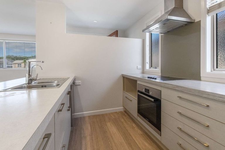 Photo of property in 28 Scoria Close, Pyes Pa, Tauranga, 3112