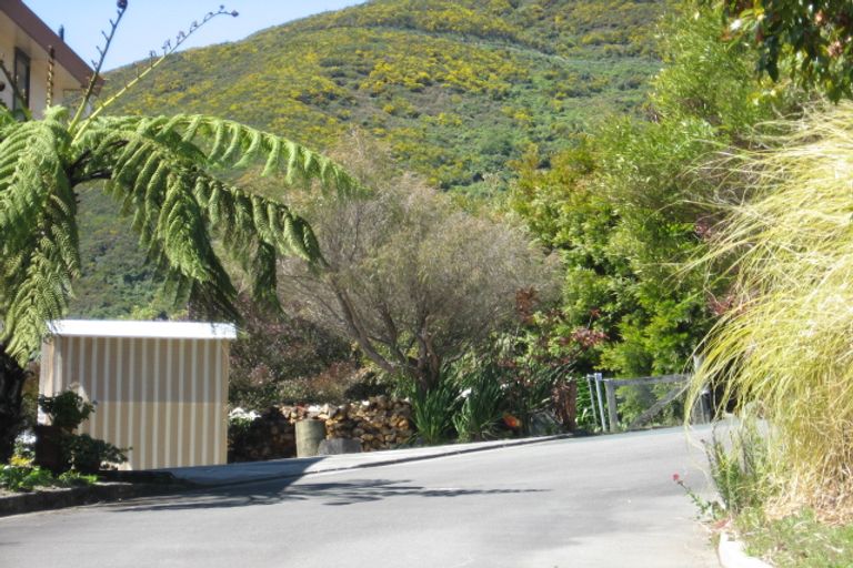 Photo of property in 100 Brooklands Road, Atawhai, Nelson, 7010