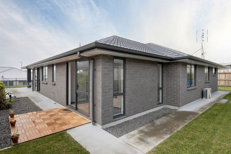 Photo of property in 5 Nottingham Road, Omokoroa, 3114