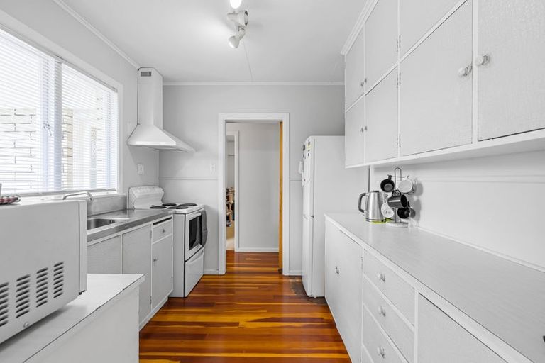 Photo of property in 1/28 Tamatea Road, Taupo, 3330