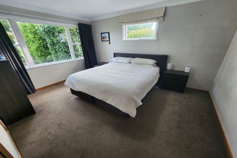 Photo of property in 4 Dorset Crescent, Hokowhitu, Palmerston North, 4410
