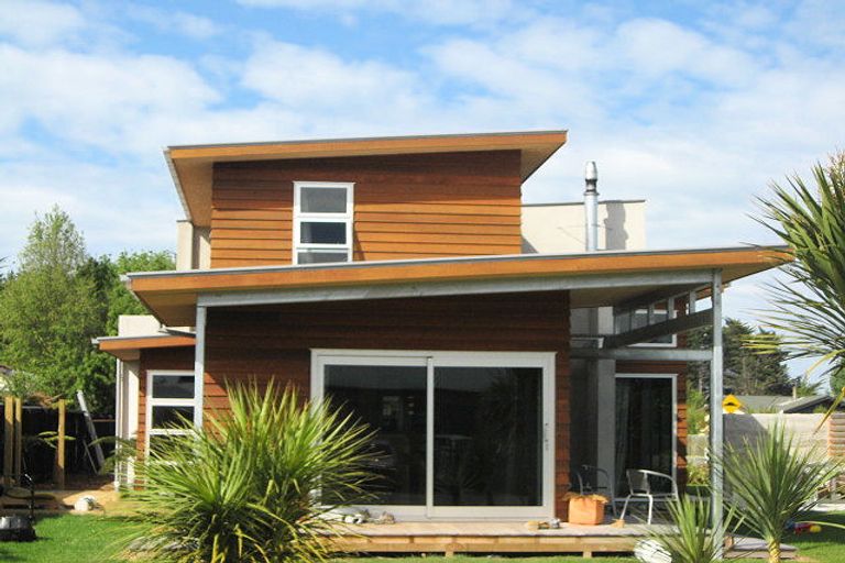Photo of property in 19 Cross Street, Waikuku Beach, 7473